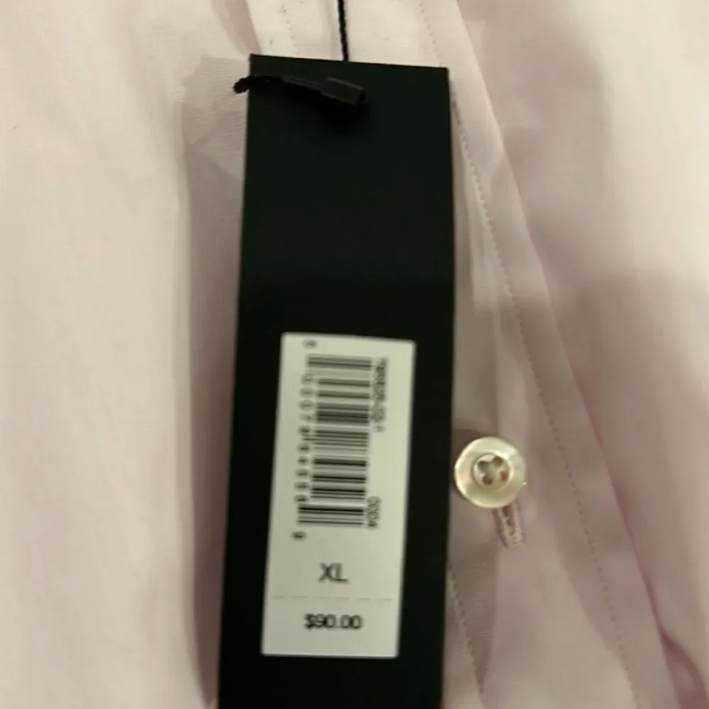 Banana Republic poplin dress shirt. NWT